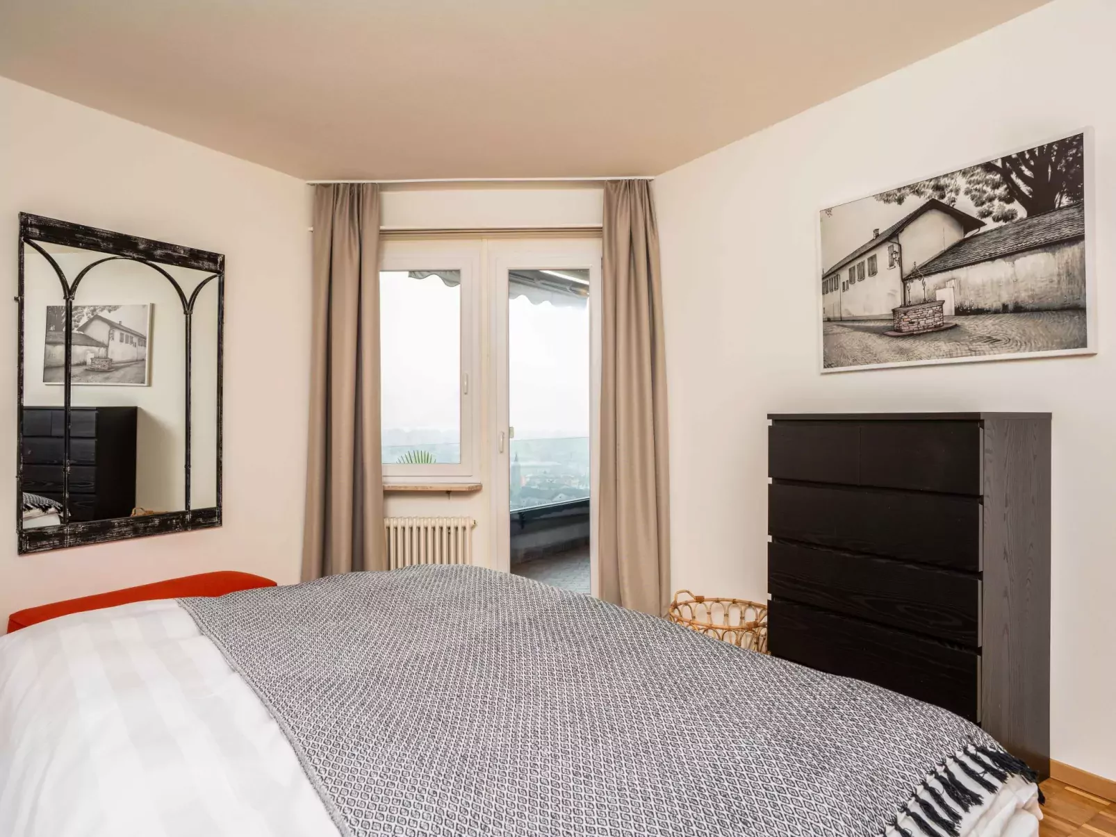 Suite Modern - Inside