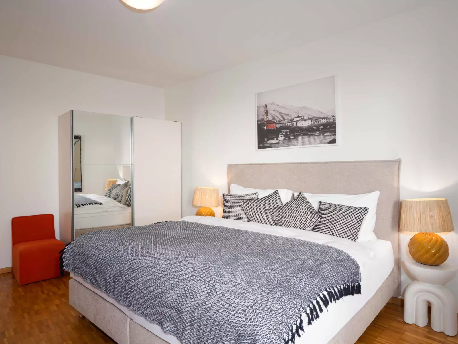 Suite Modern - Inside
