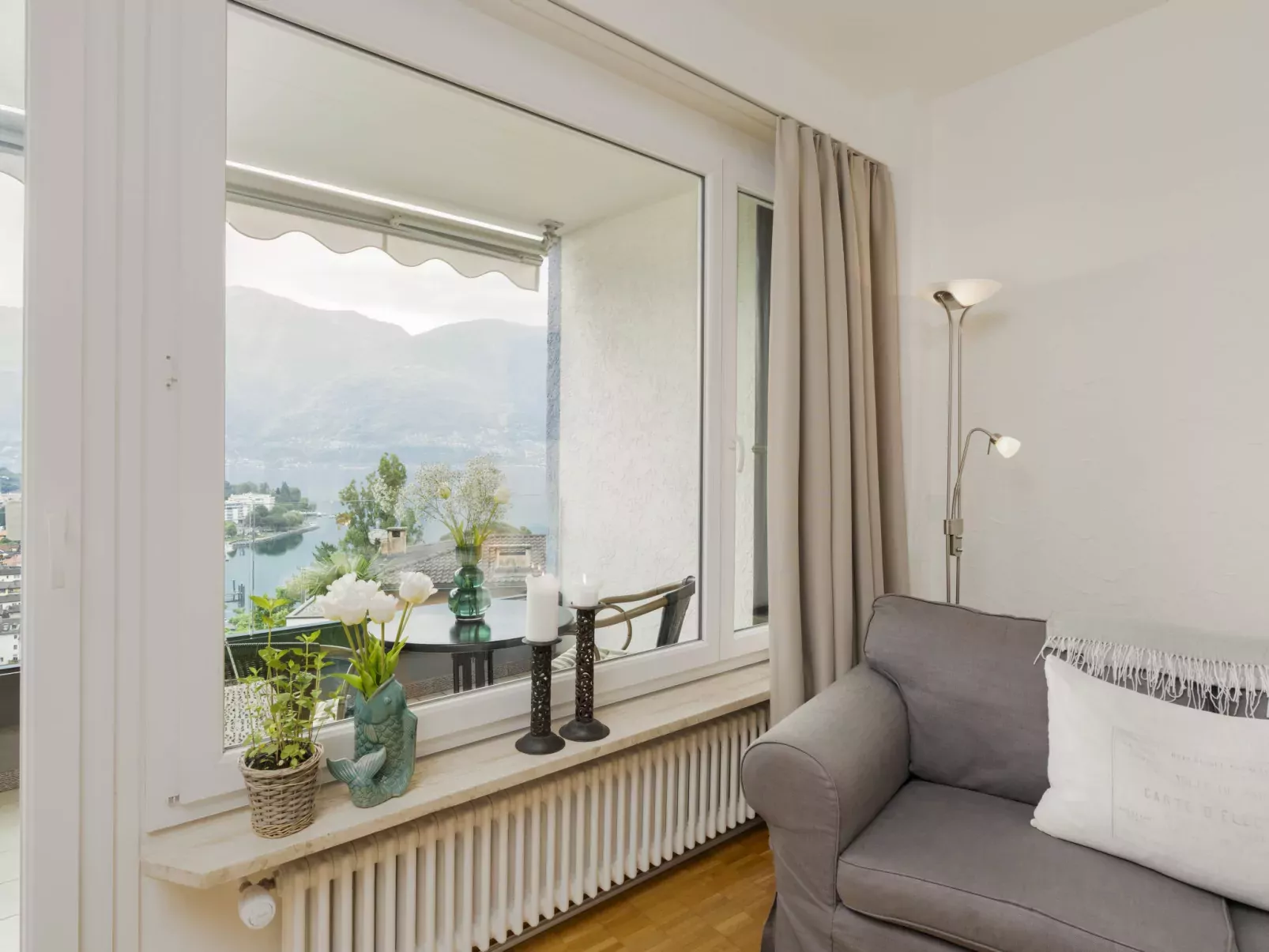 Double Room Modern - Inside