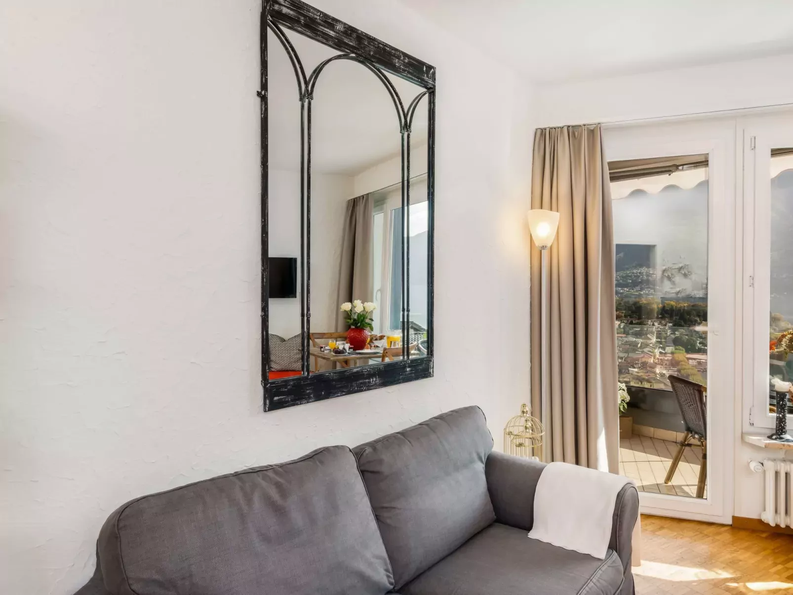 Double Room Modern - Inside