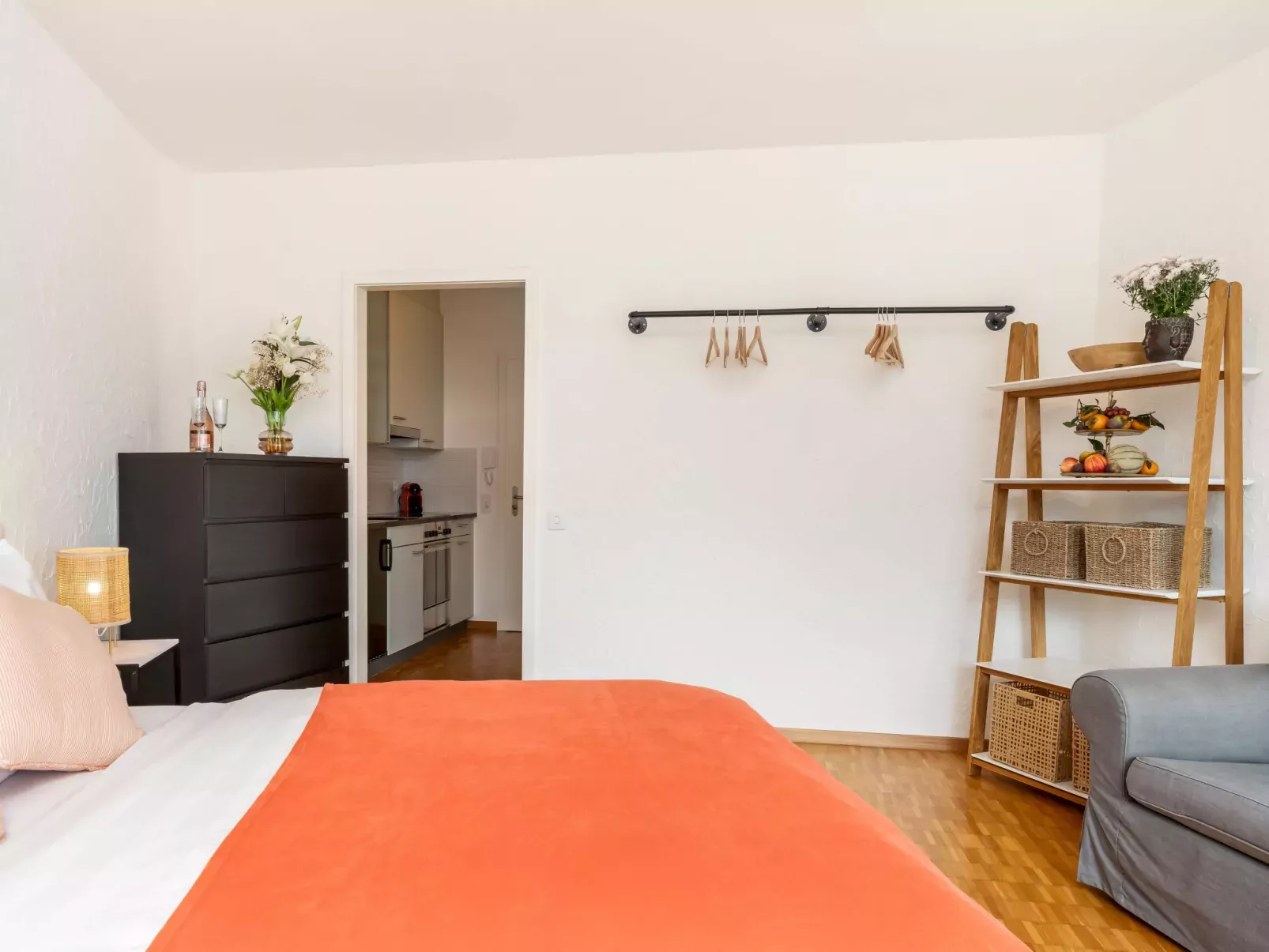 Double Room Modern - Inside