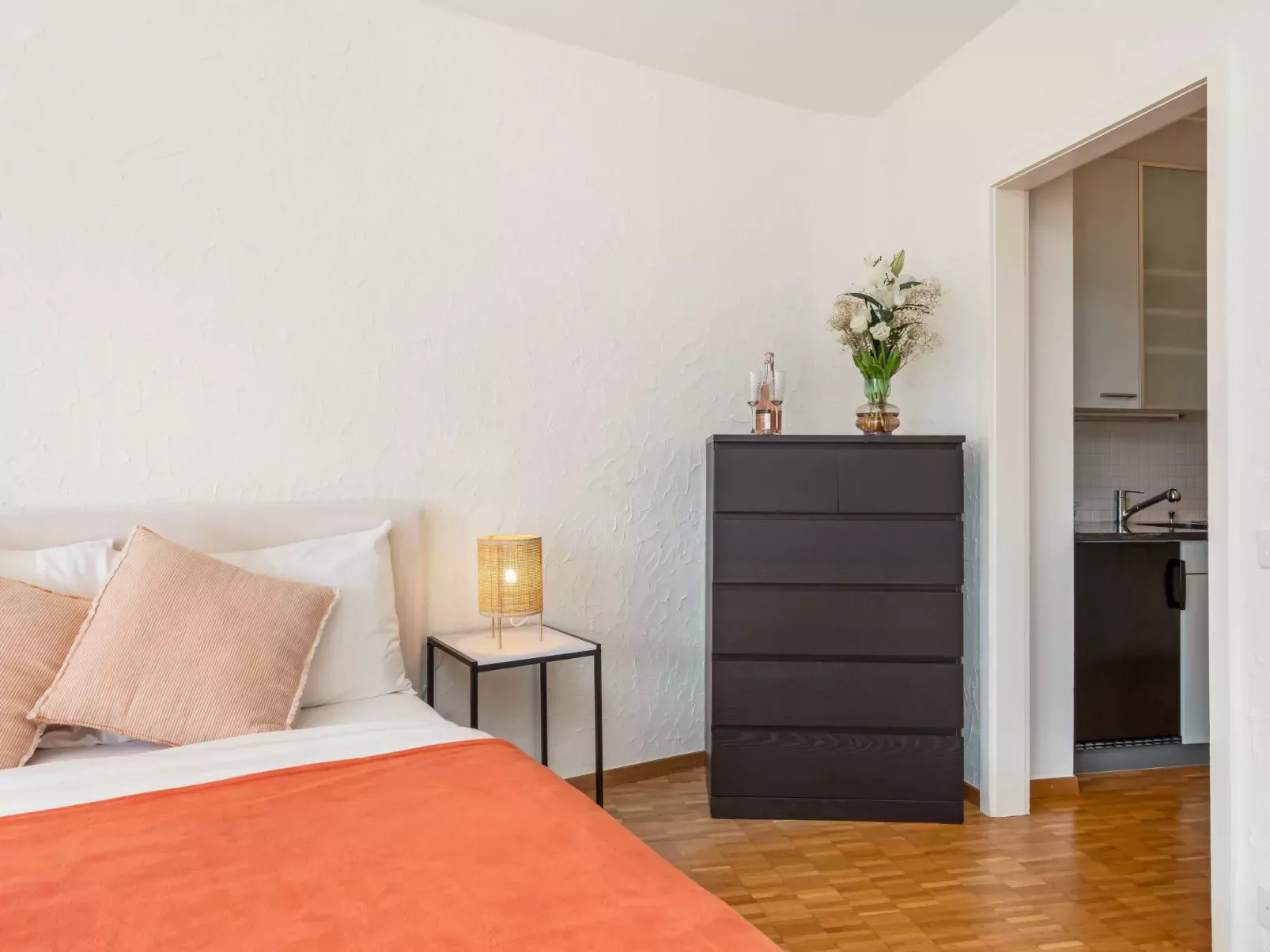Double Room Modern - Inside