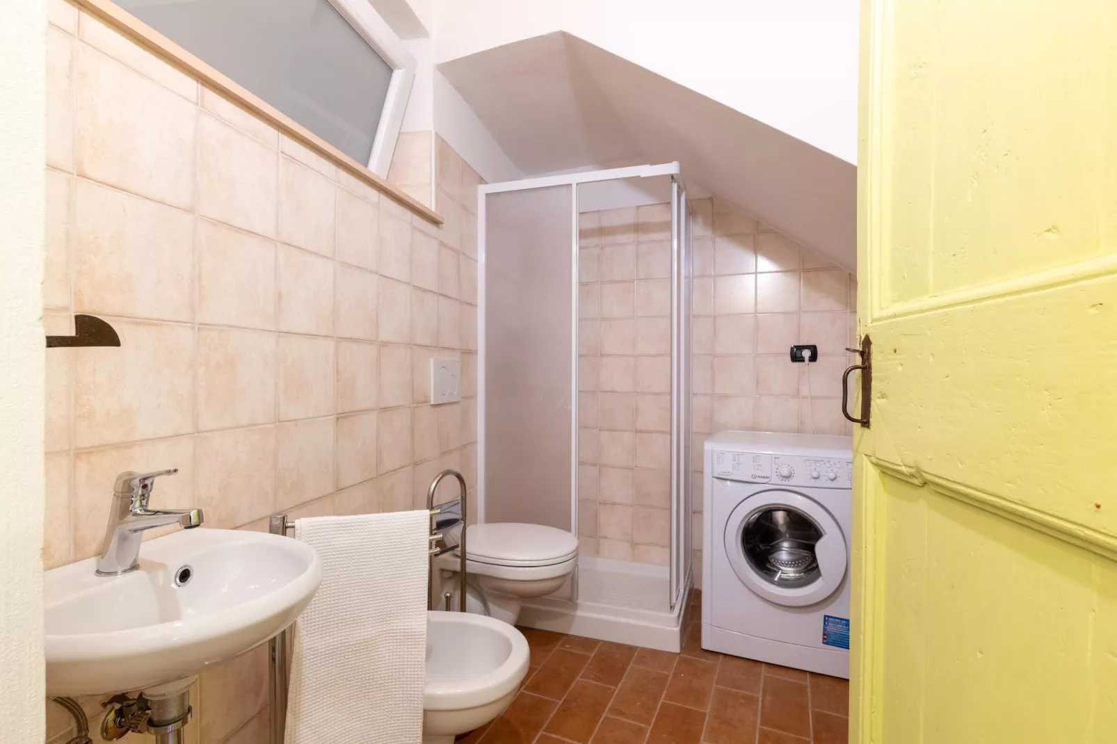 Il Conio Ginestra-Bathroom