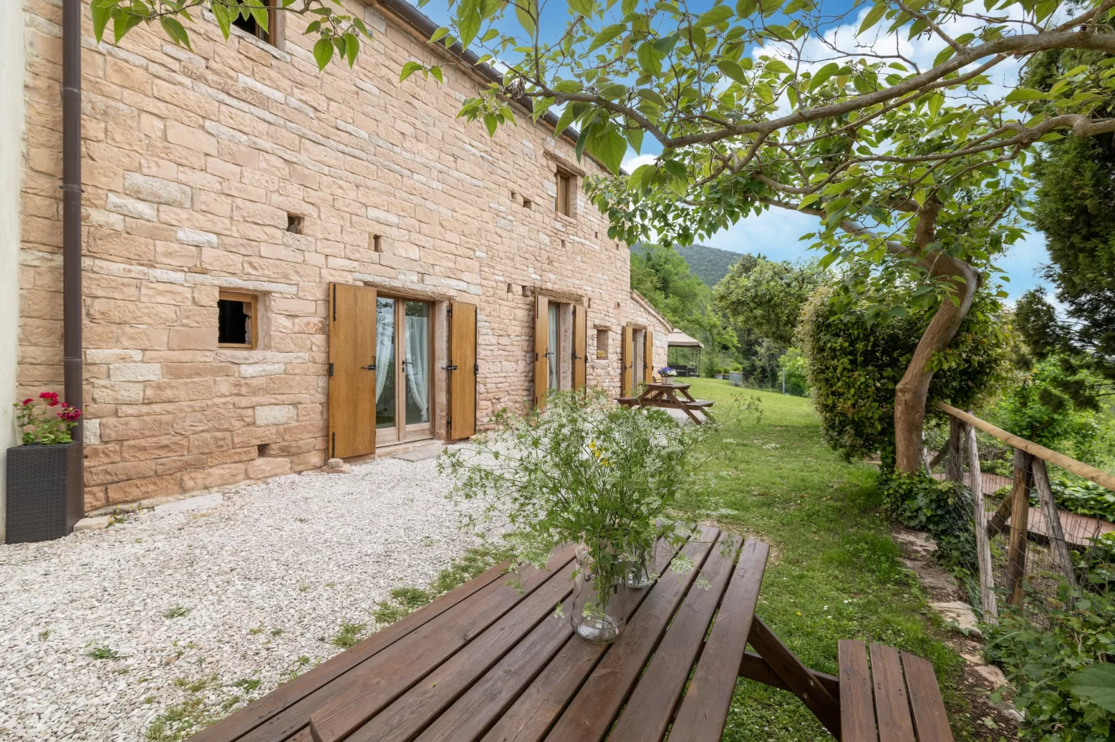 Il Conio Ginestra-Gardens summer