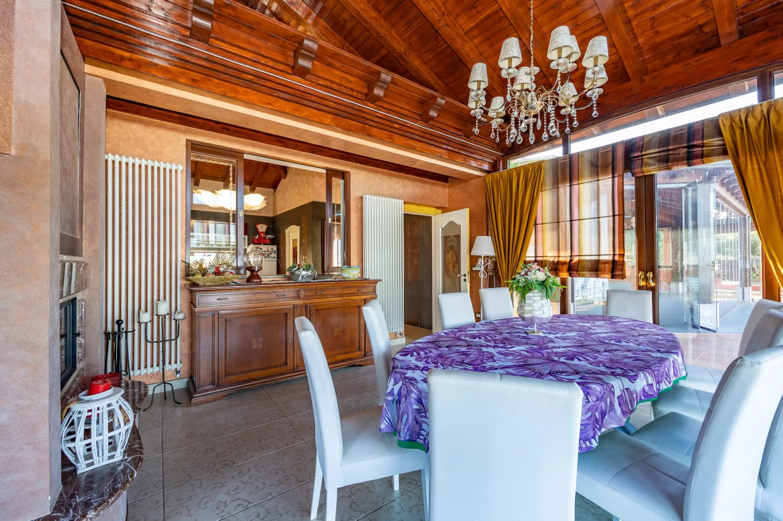 Villa Rosaria-Dining room