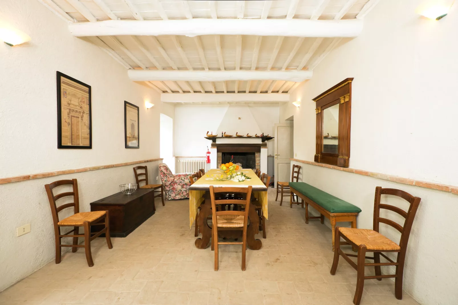 Villa Felce-Dining room