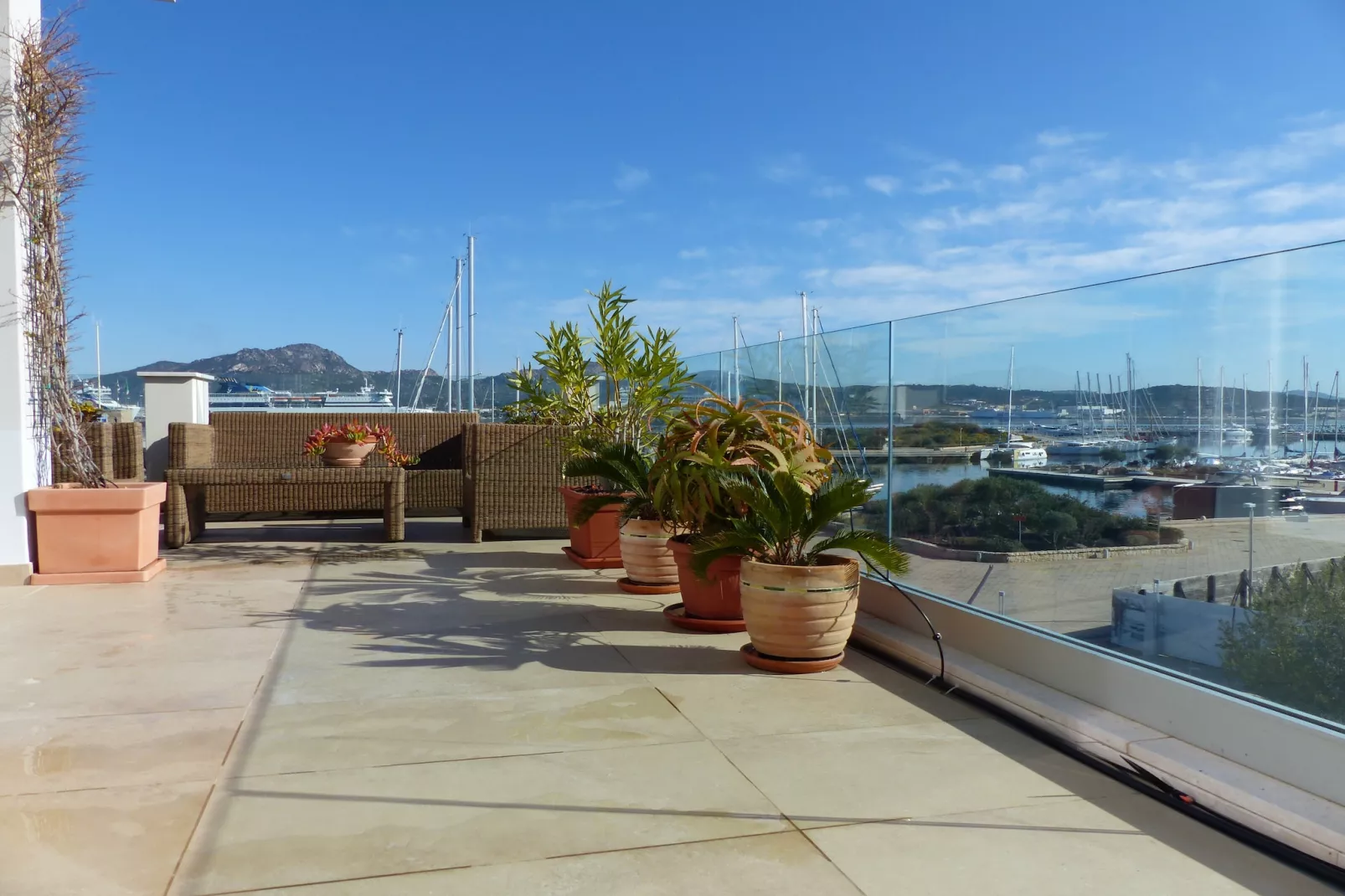 On the Waterfront-Exterior summer