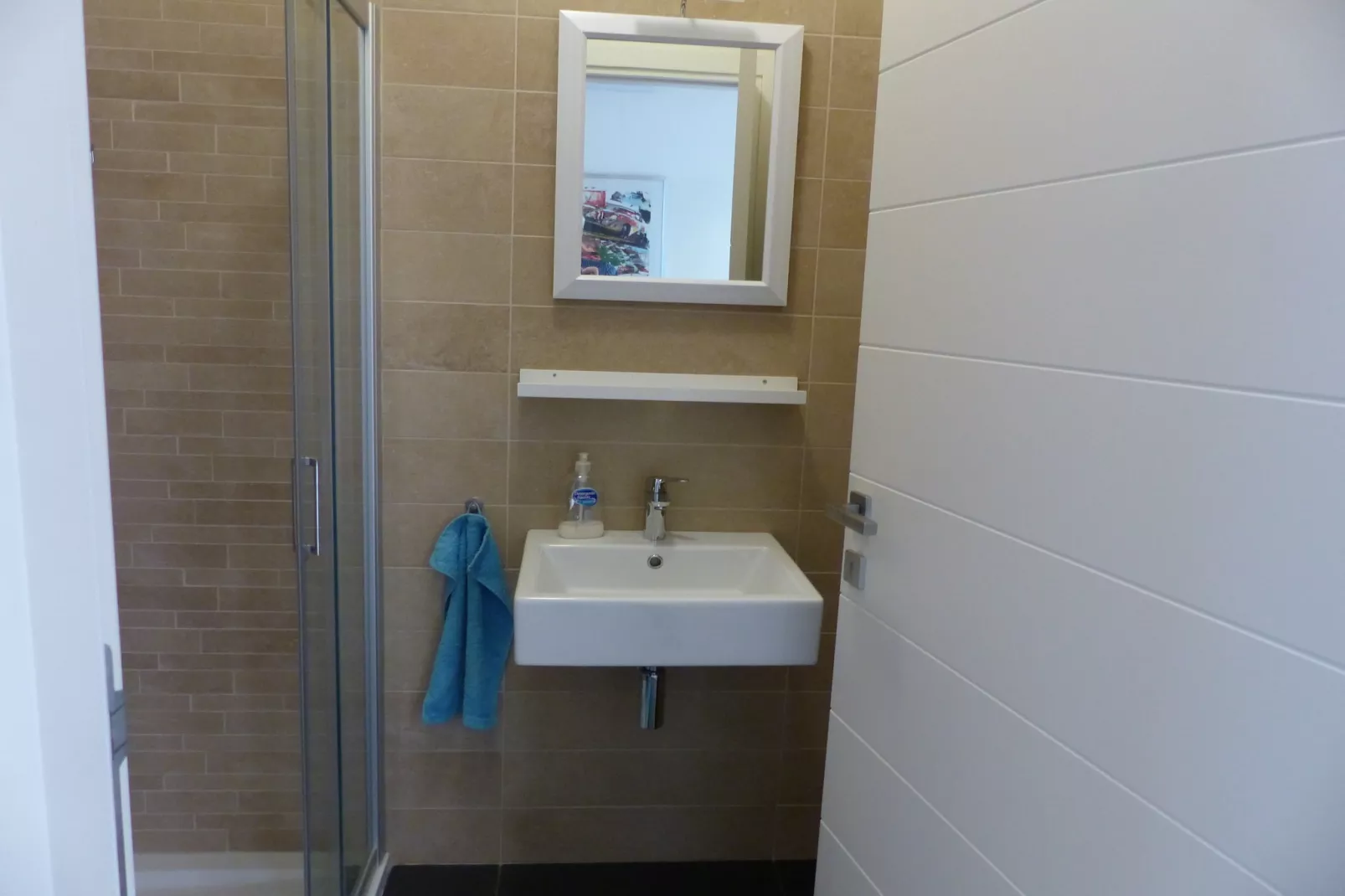 On the Waterfront-Bathroom
