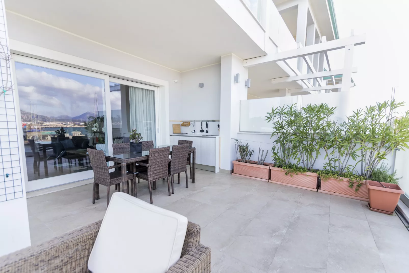 On the Waterfront-Terrace balcony