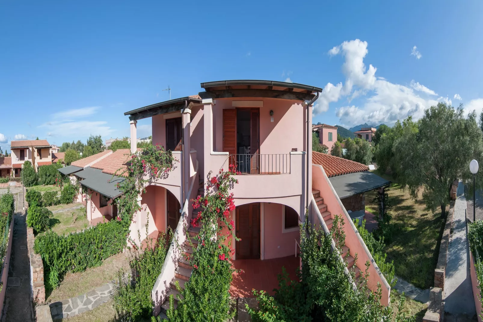 Gallura Trilo-Exterior summer
