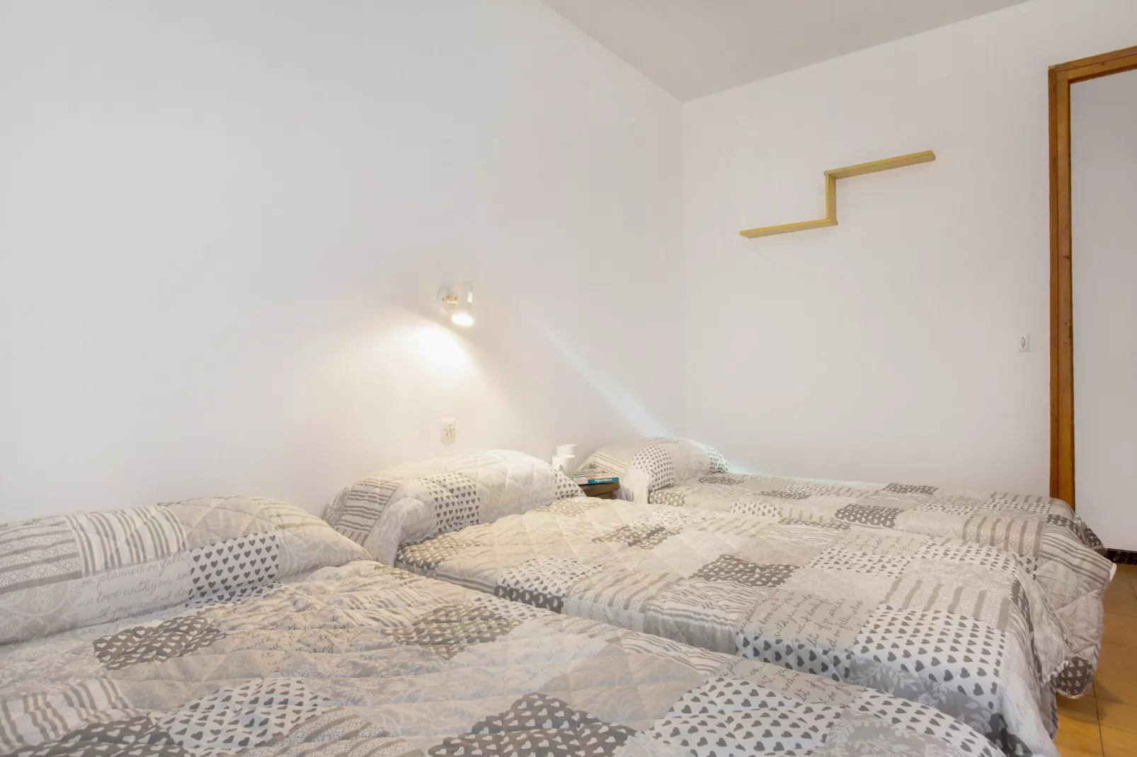 Pelegrins PL-Schlafzimmer