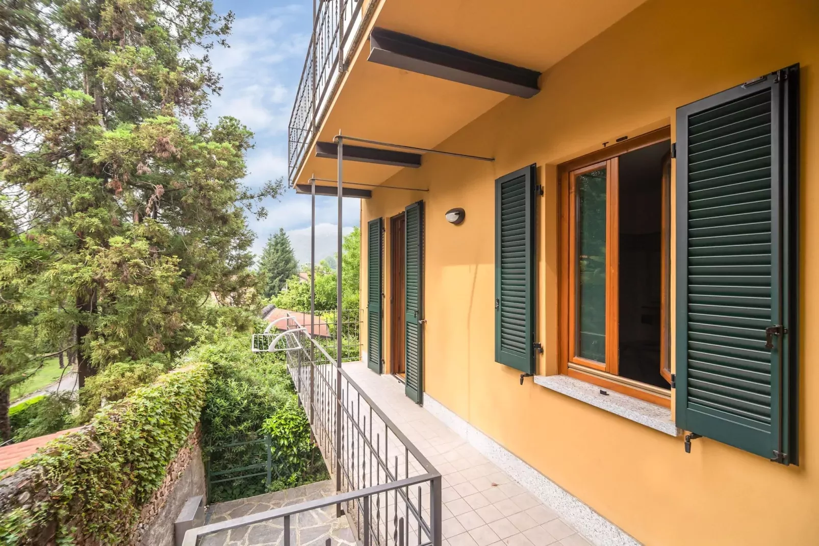 Casa Cristina Meina Centro 4-Exterior summer