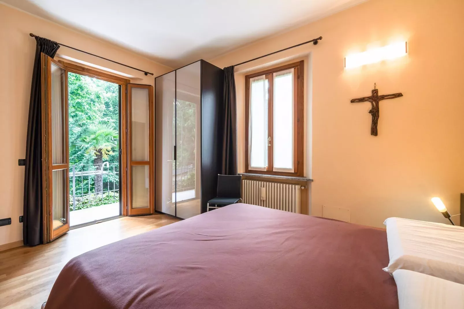 Casa Cristina Meina Centro 4-Bedroom