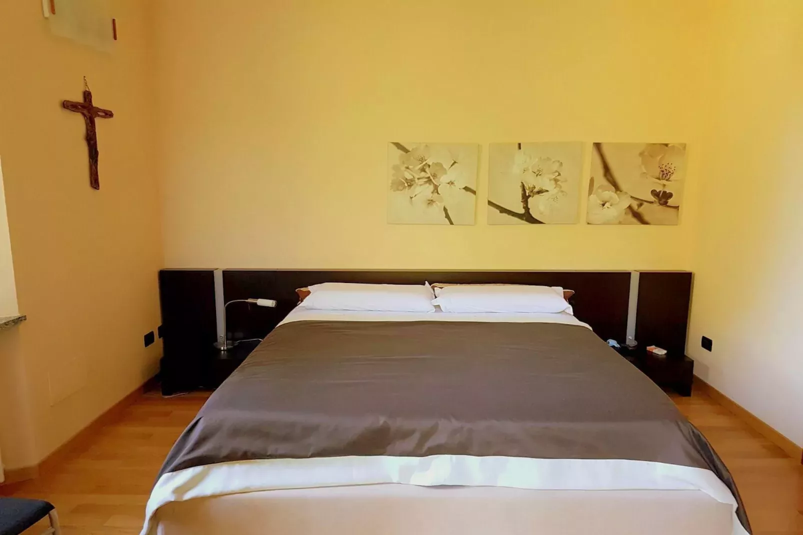 Casa Cristina Meina Centro 4-Bedroom