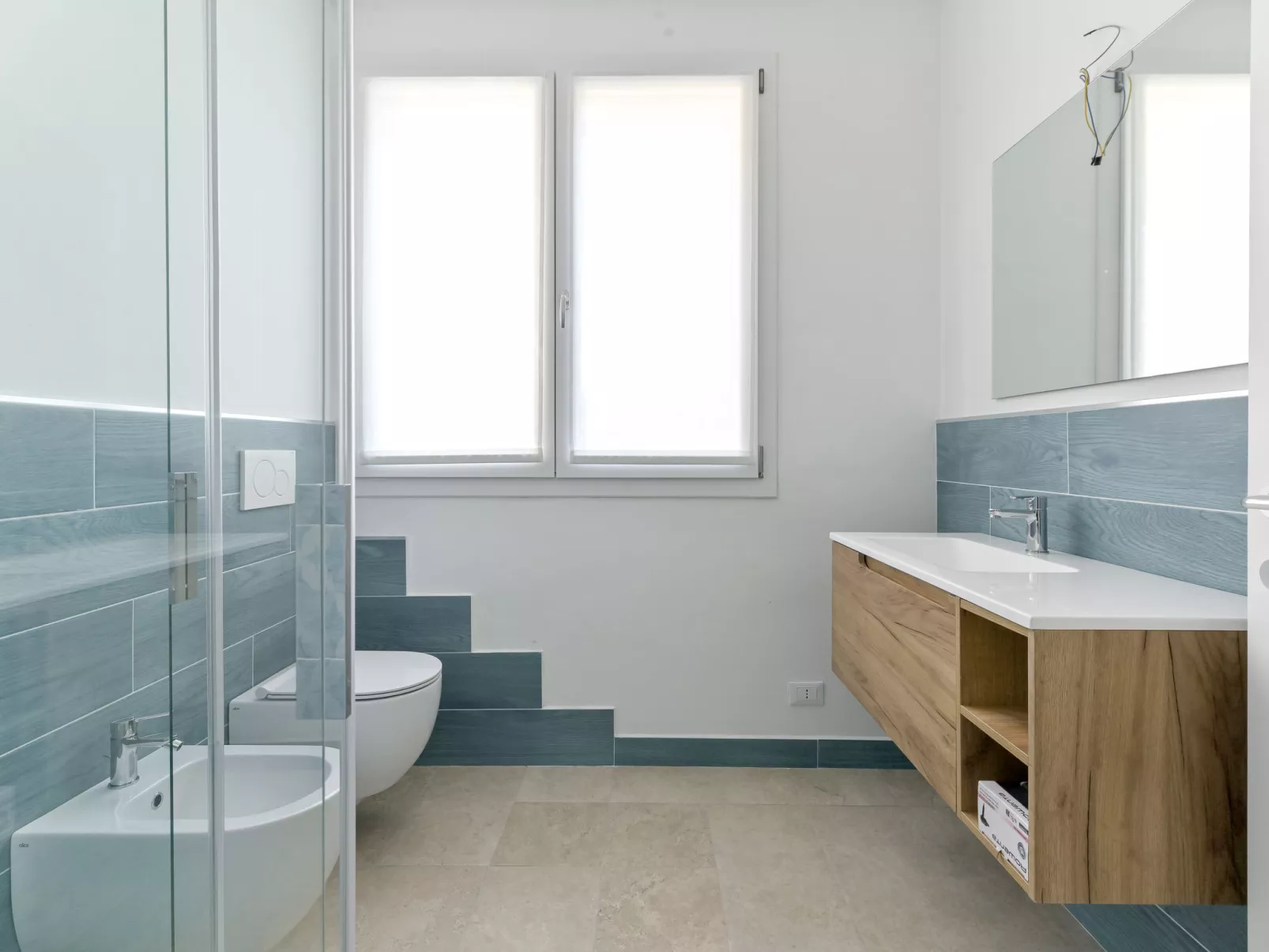 Pianosa I-Inside
