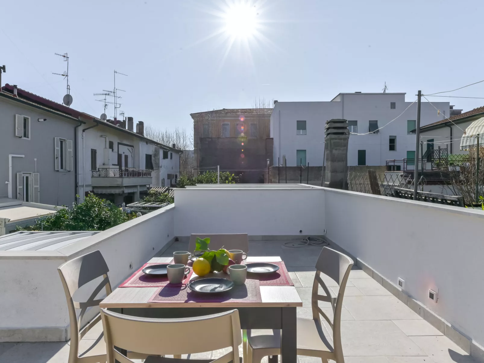 Pianosa I-Outside