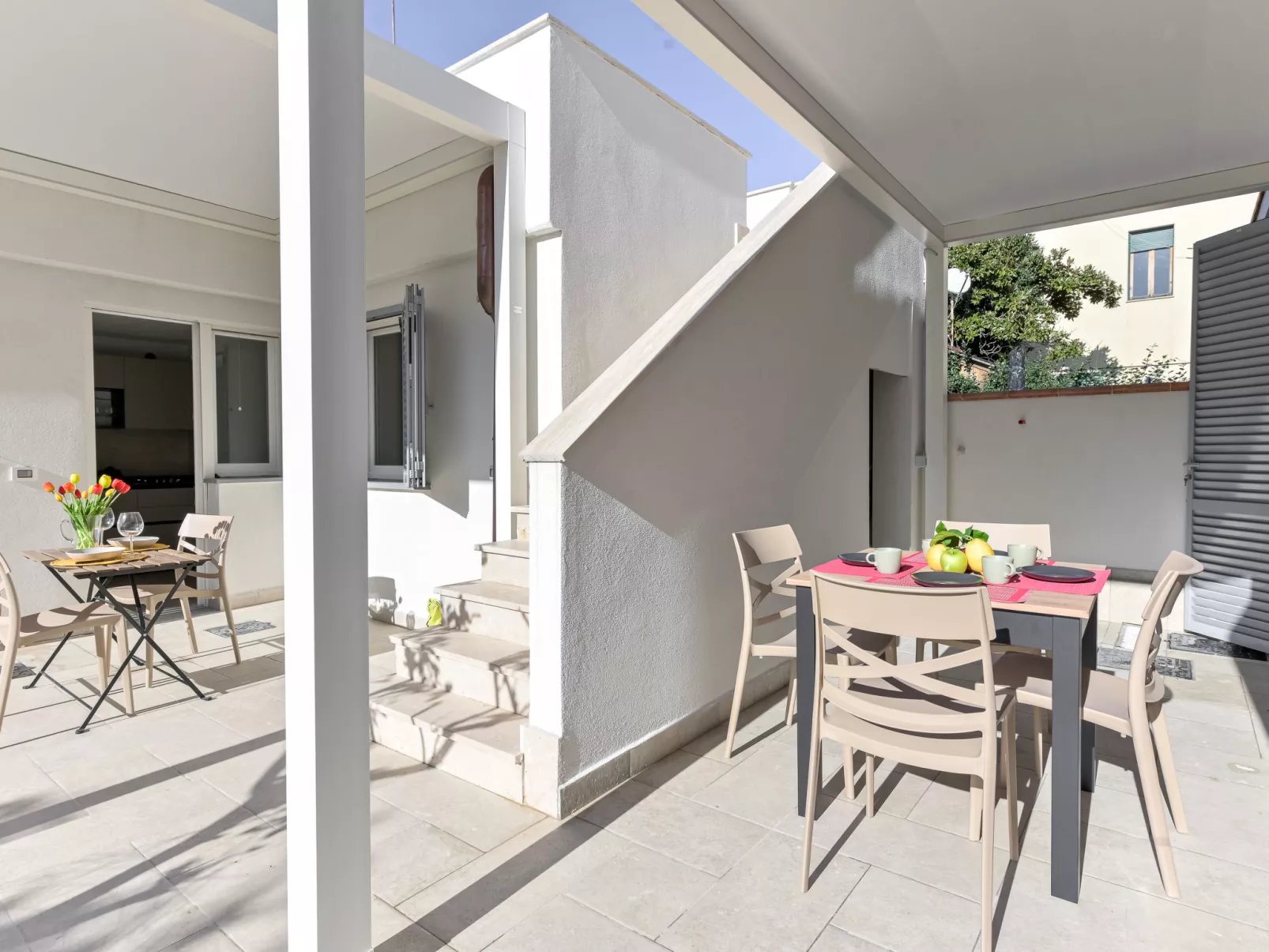 Pianosa I-Outside