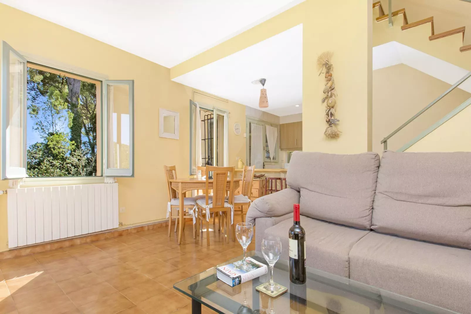 Ronda-Living room