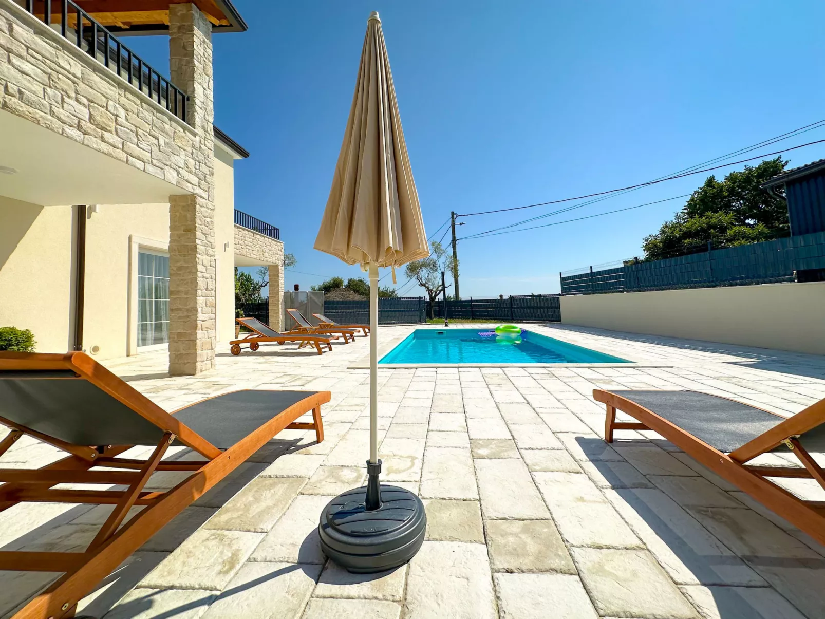 Villa Gaudeo-Outside