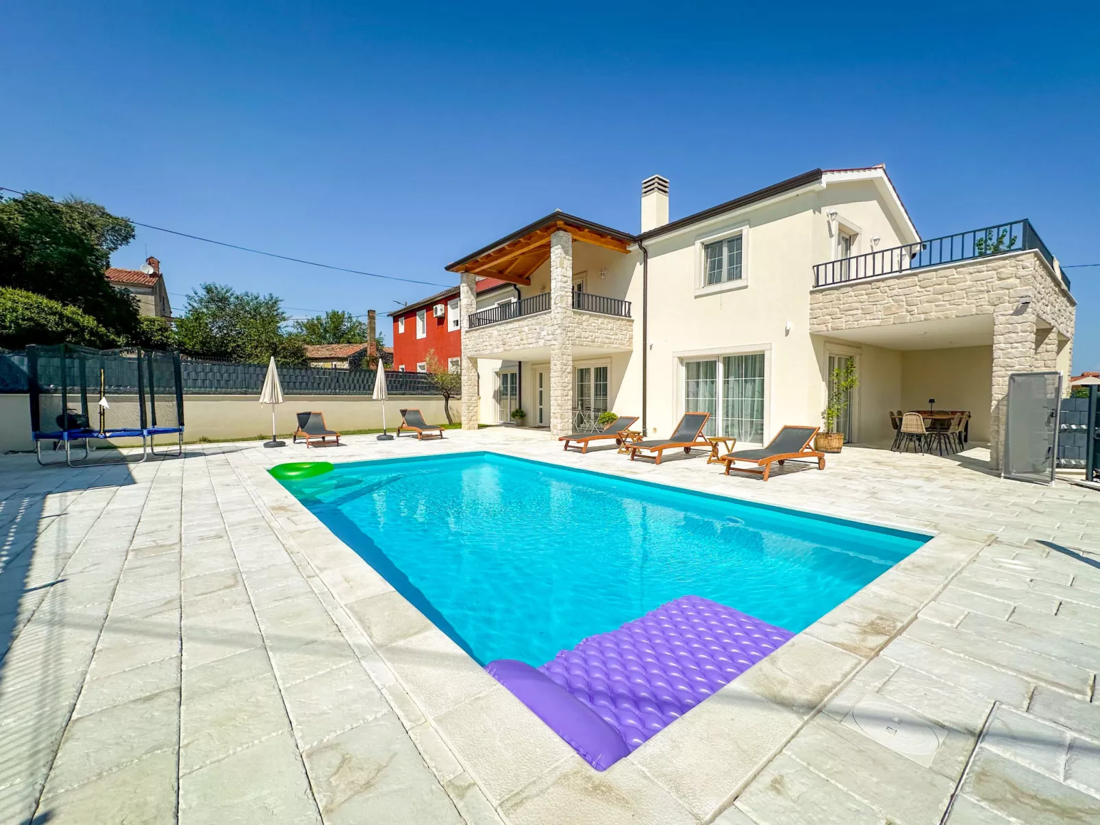 Villa Gaudeo-Outside