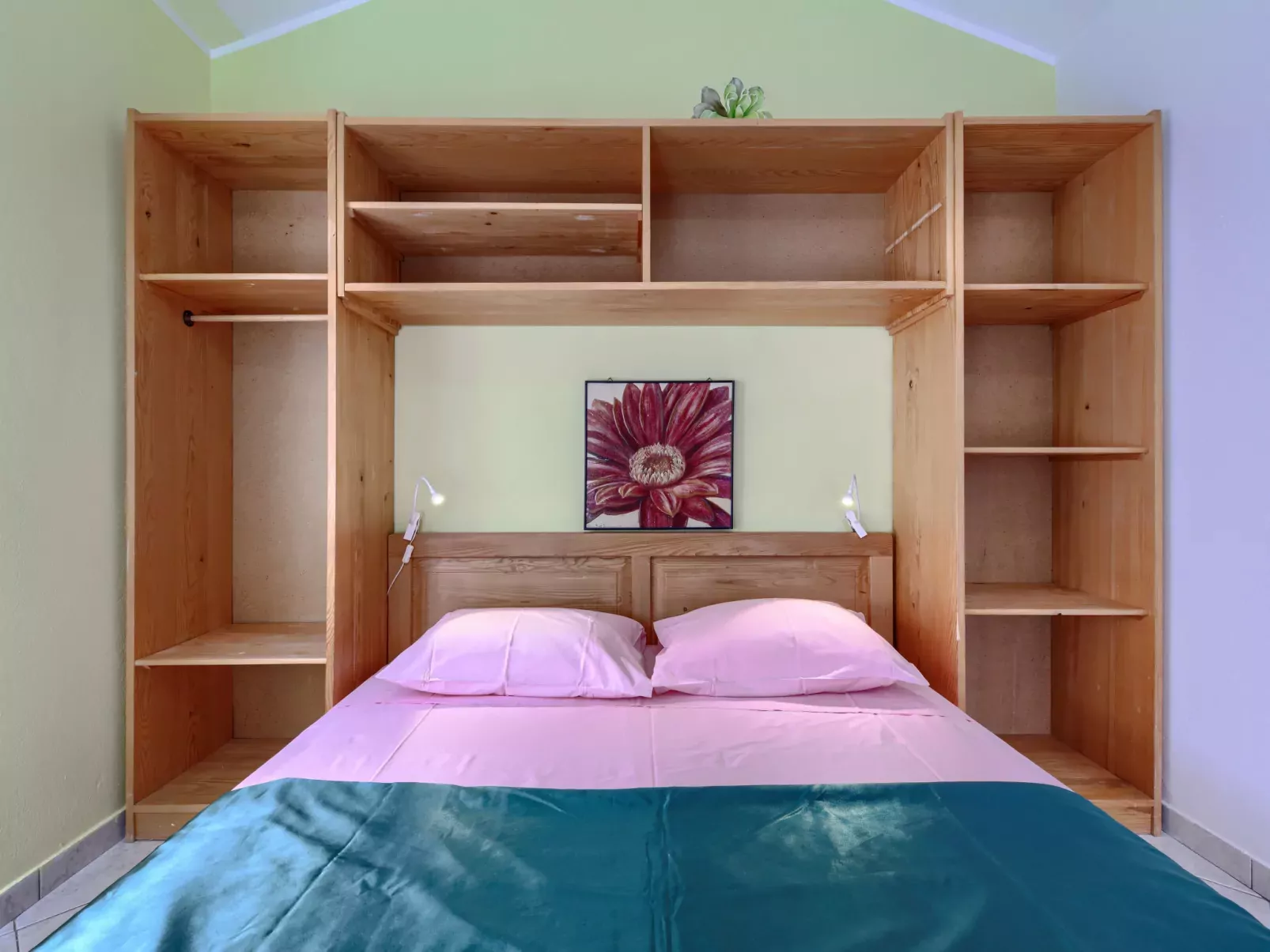 Villa Irma-Inside