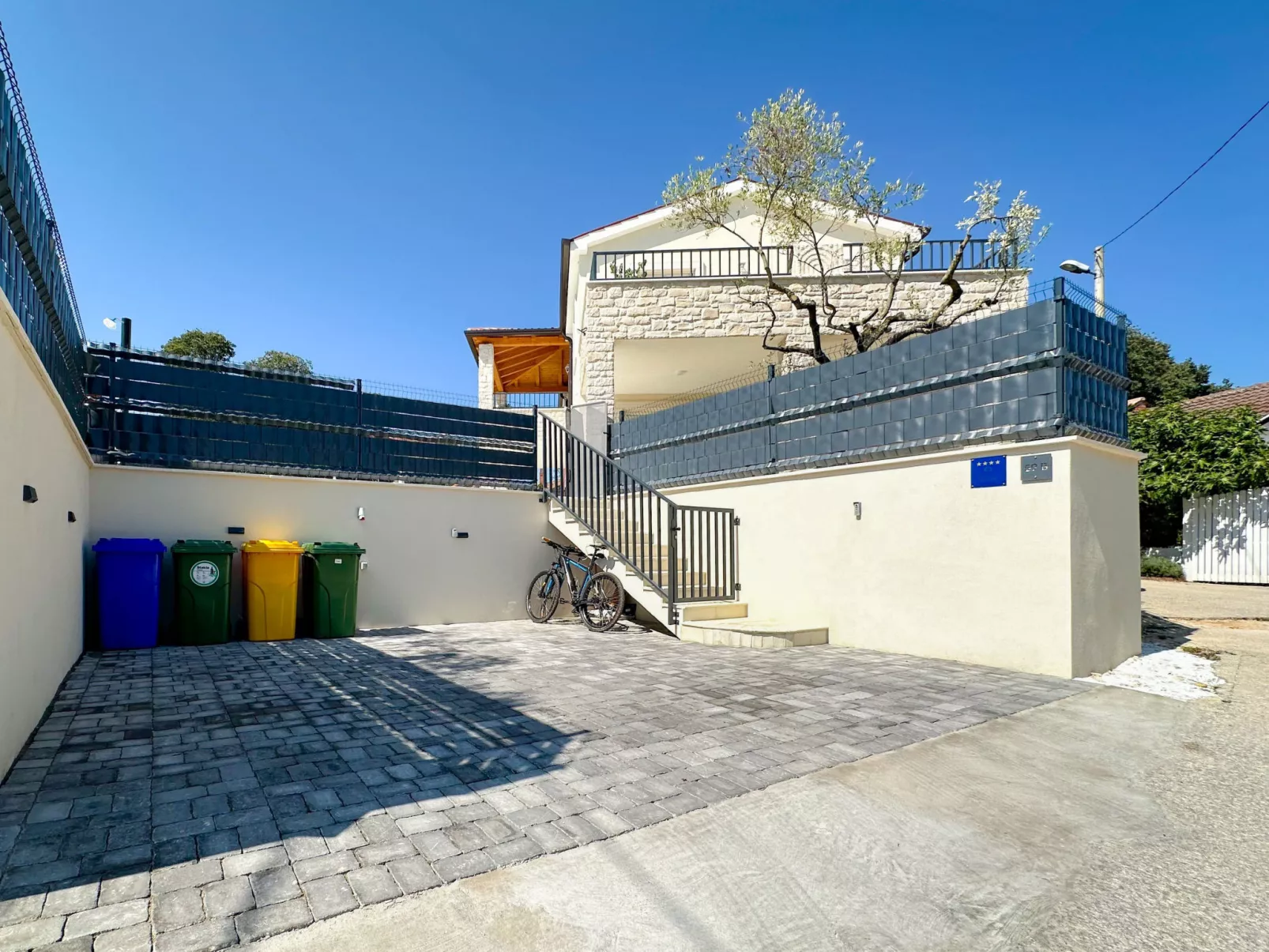 Villa Gaudeo-Outside