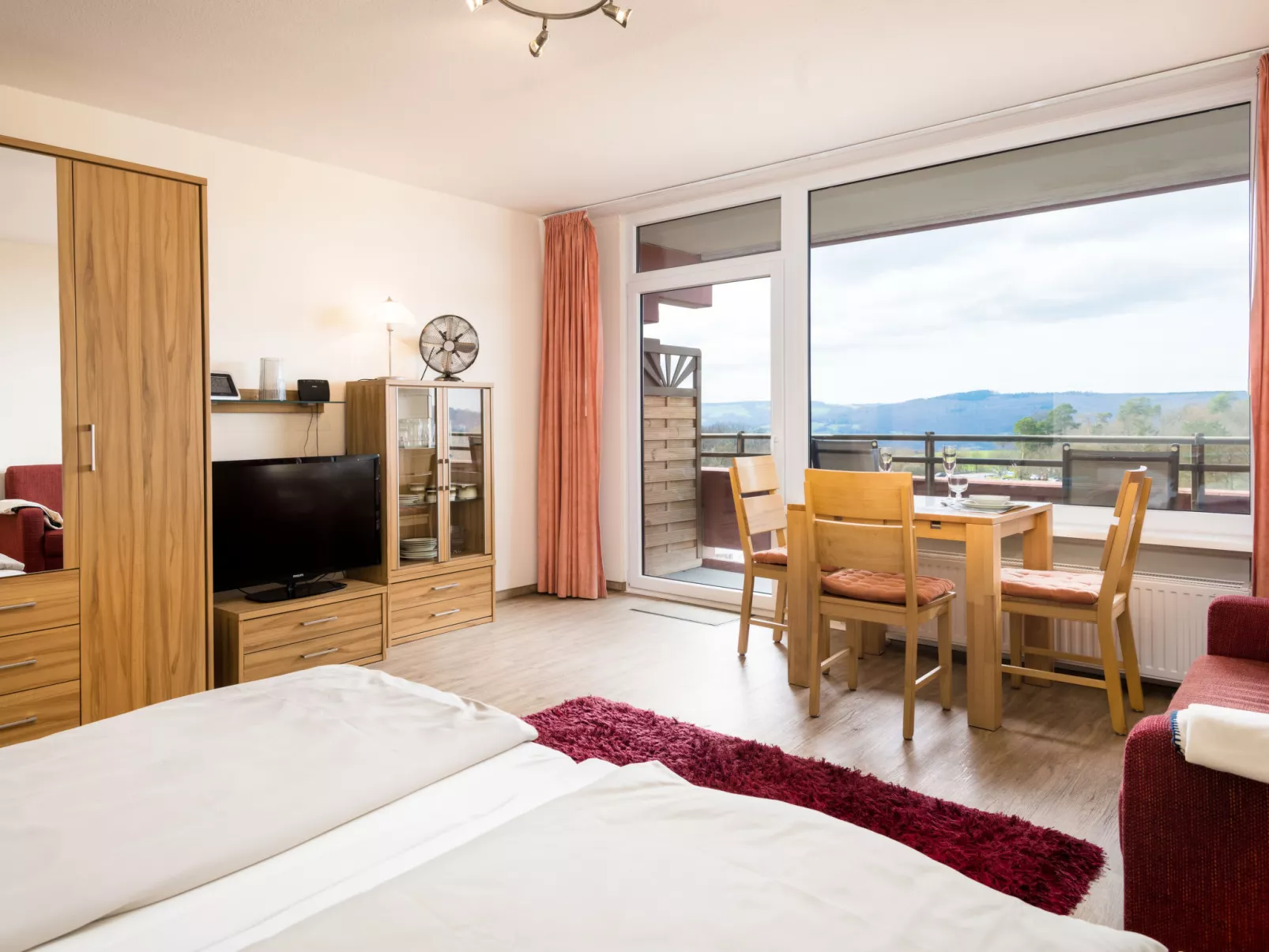 Eifelblick (B906)-Inside