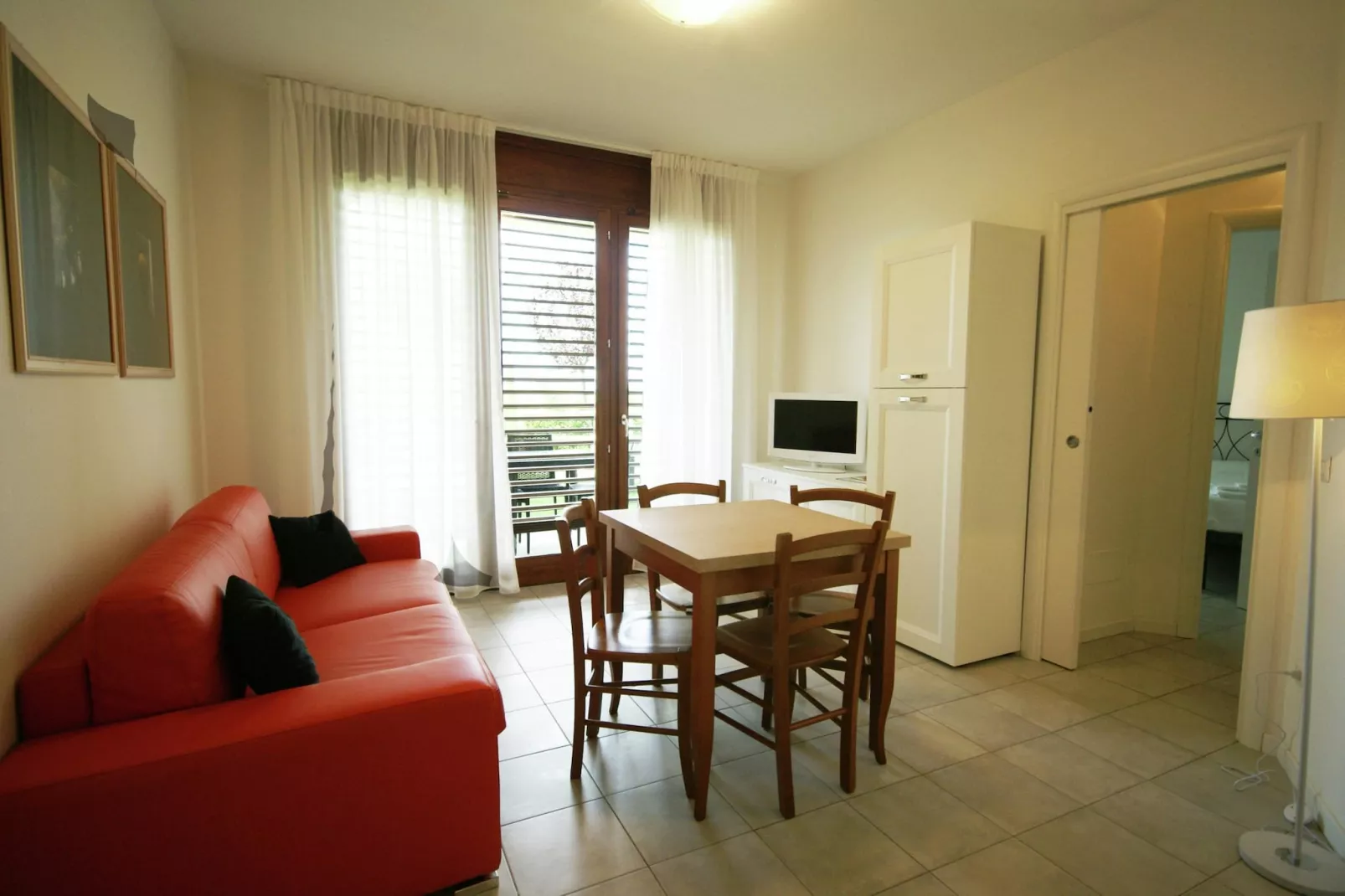 Chianti Village Morrocco T5-Living room