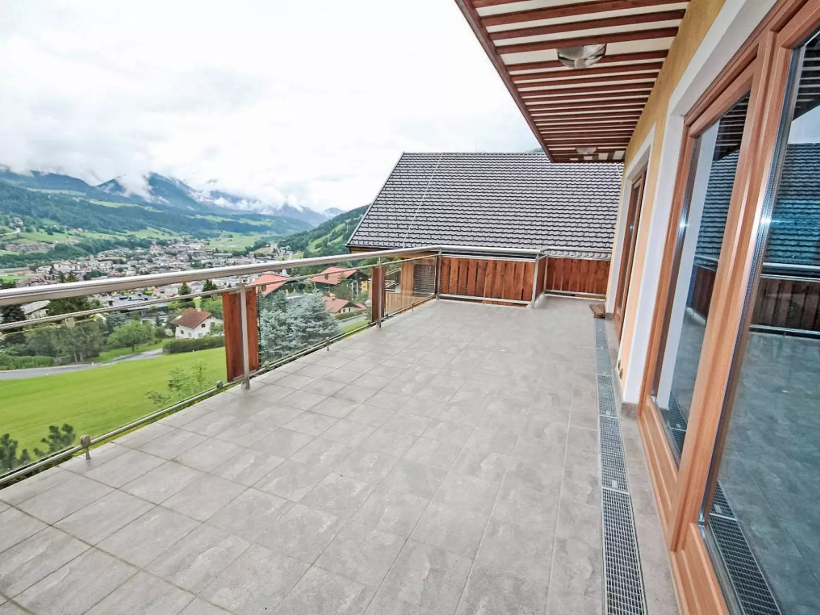 Panorama Dachstein-Outside