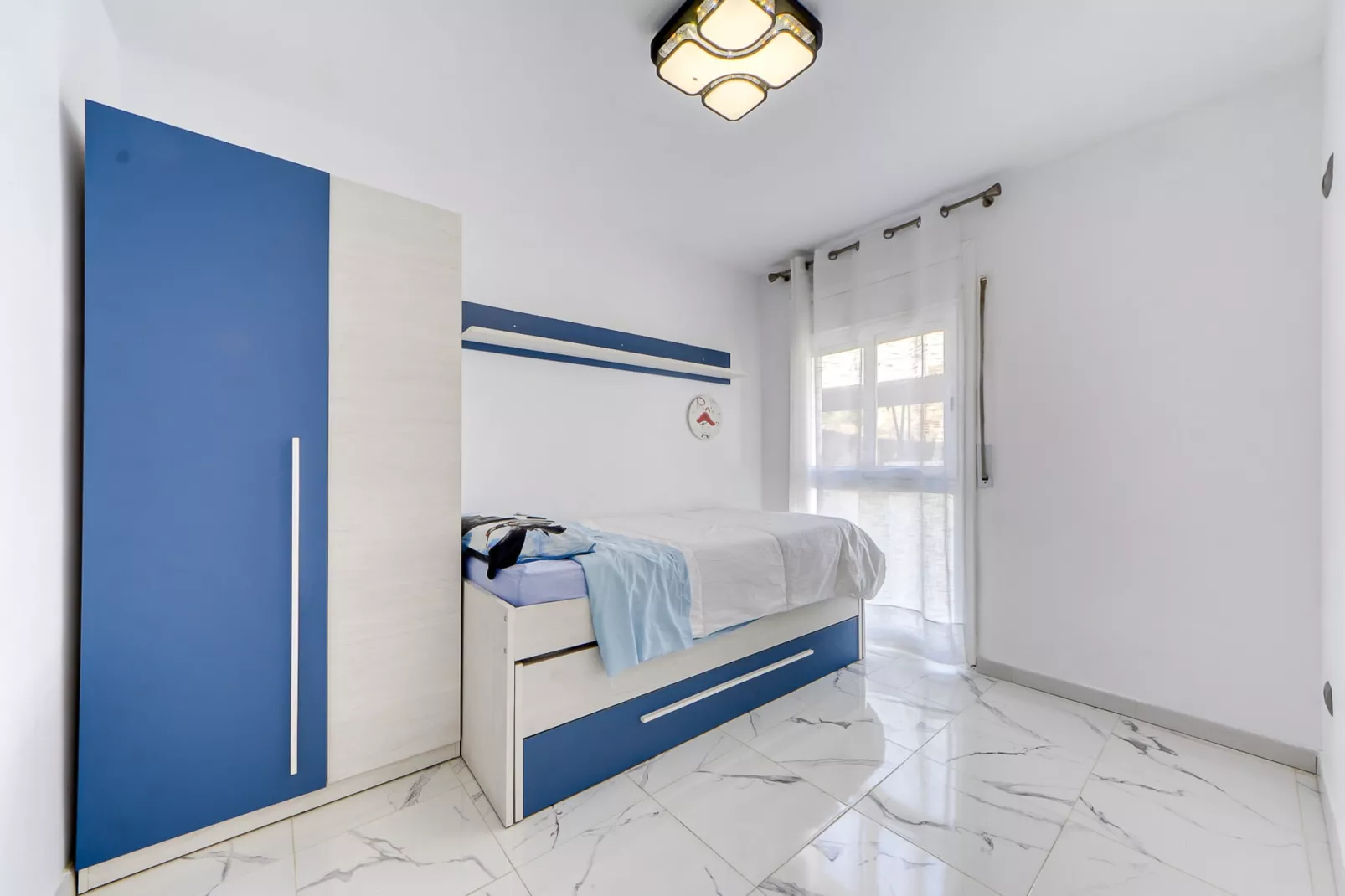 BLAUMAR 6 G Canyelles Roses-Bedroom