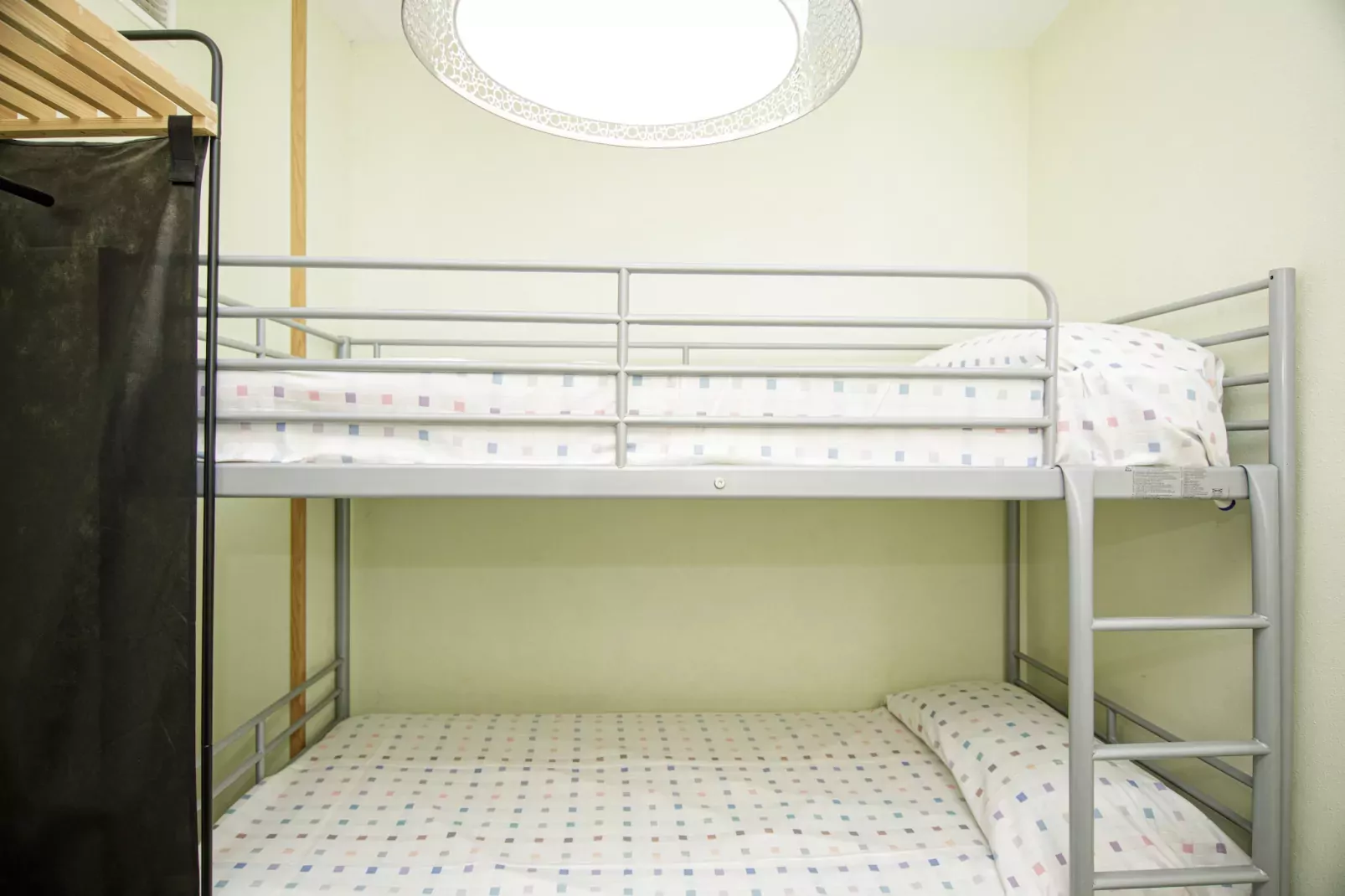 ROYAL MARINE 2 425 Roses-Chambre