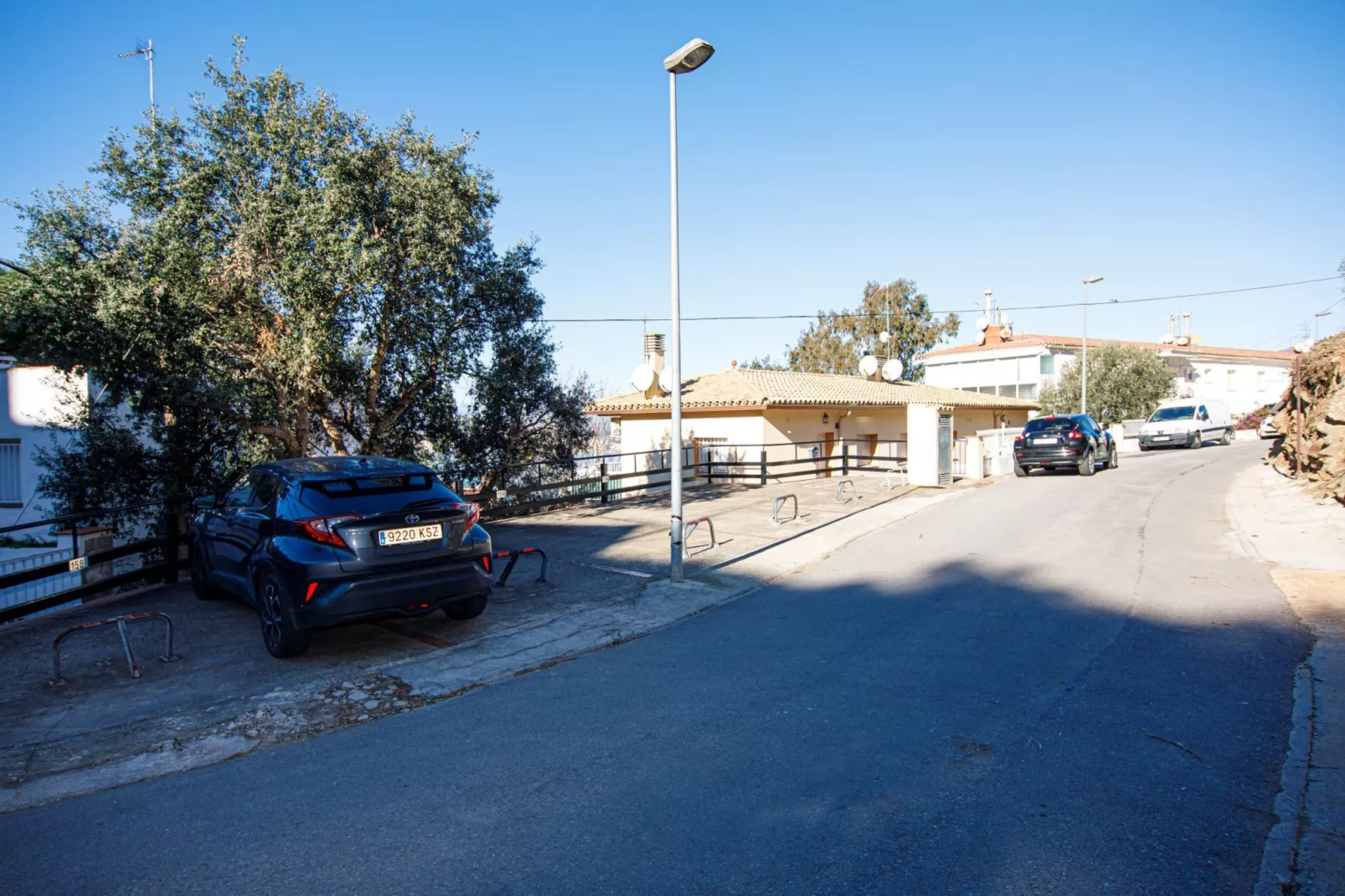CANT ELS OCELLS 15 Roses-Areas summer 1km