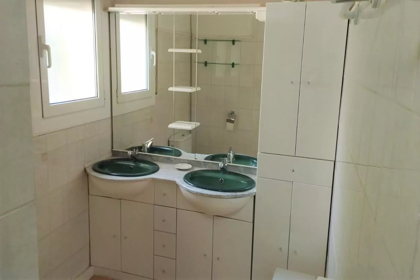 Villa Mirón Vintage 13 Roses-Badezimmer
