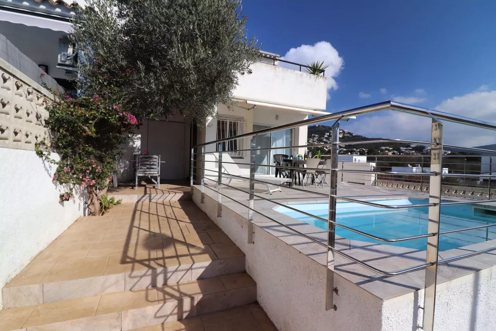 VILLA BAGES 5 Roses-Pool