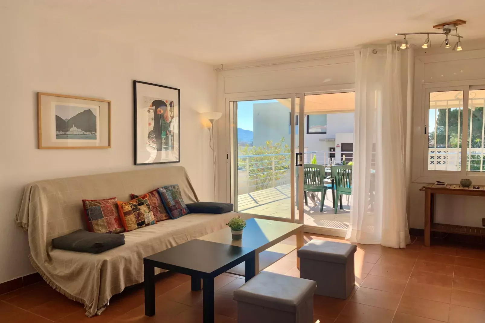 VILLA BAGES 5 Roses-Living room