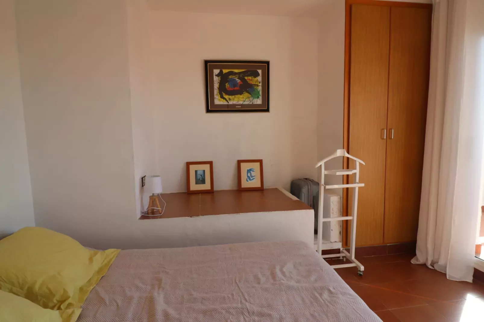 VILLA BAGES 5 Roses-Bedroom