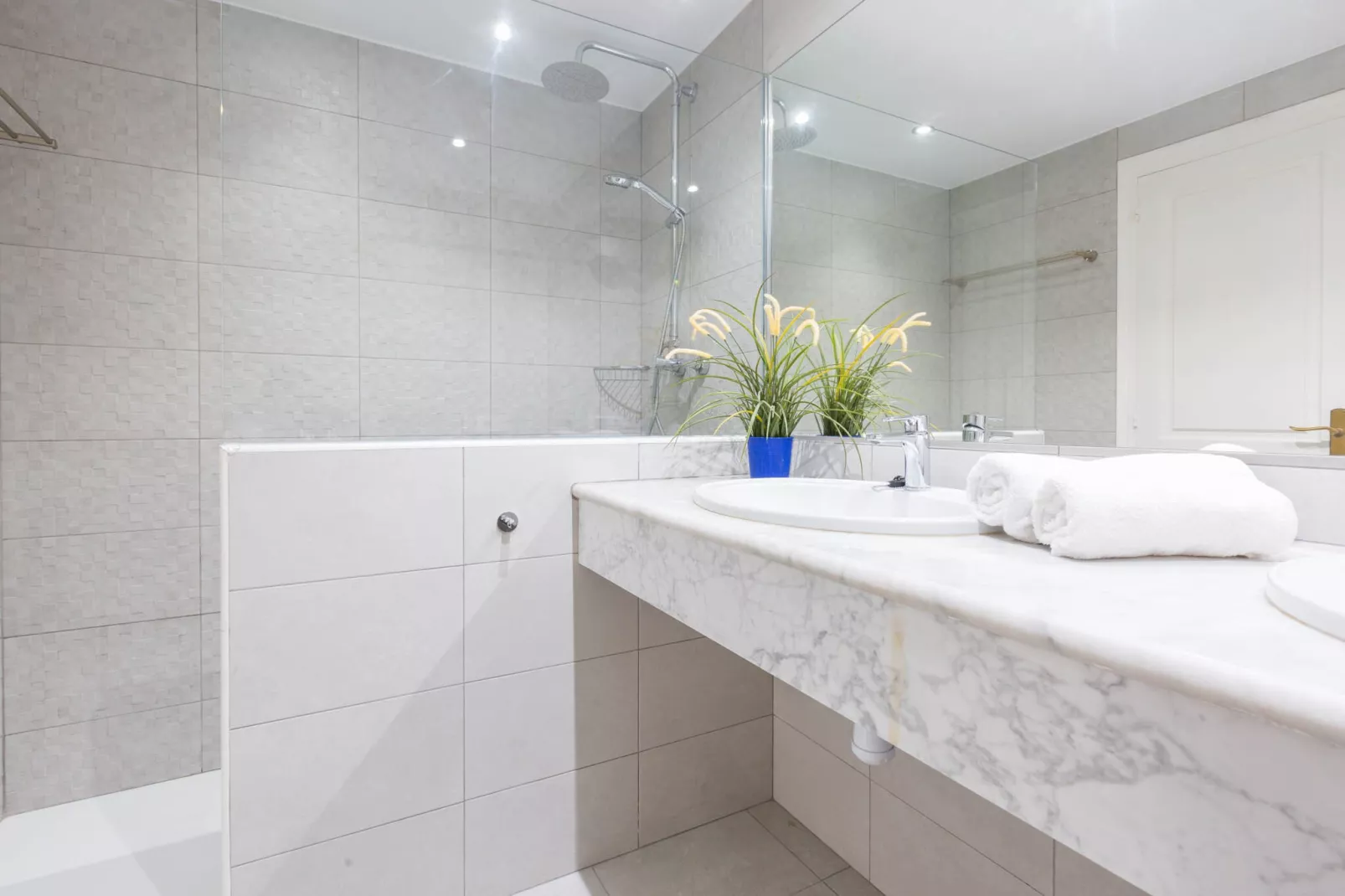 Ses Brises 28-Bathroom