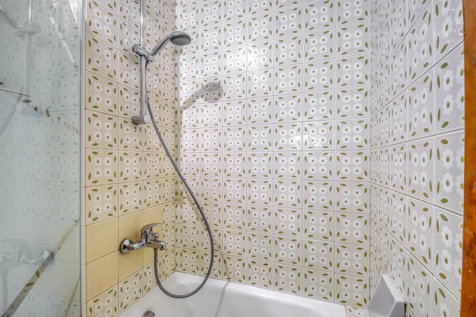 ALMADRAVA BEACH 1 Roses-Badezimmer