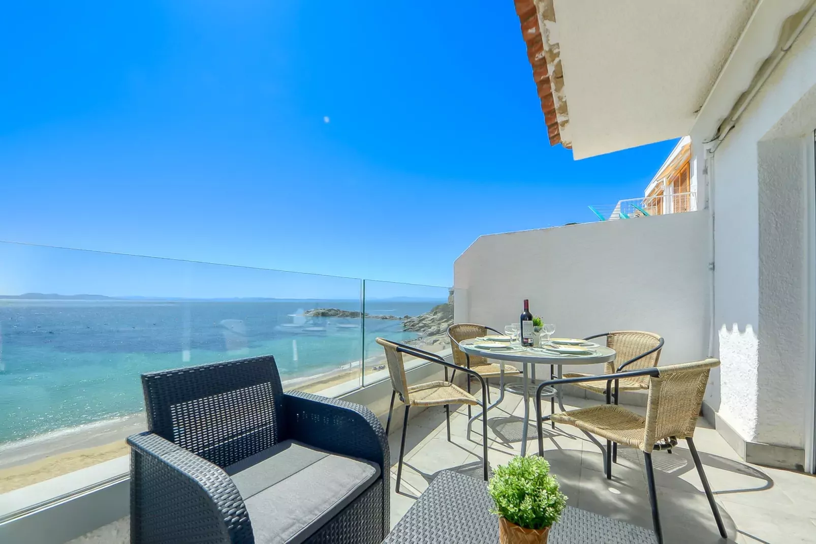 ALMADRAVA BEACH 1 Roses-Terrassenbalkon
