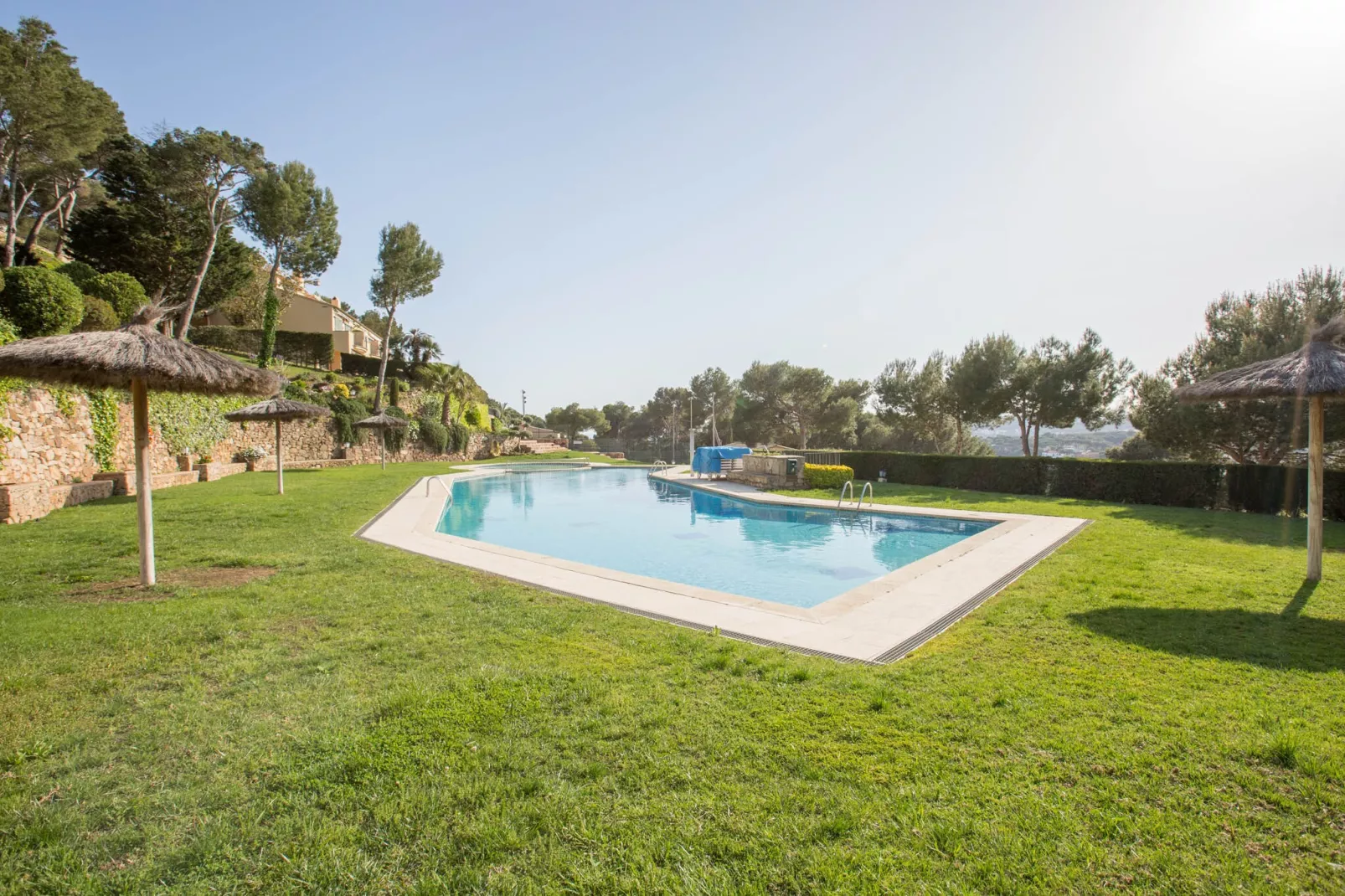 Ses Brises 31-Gardens summer