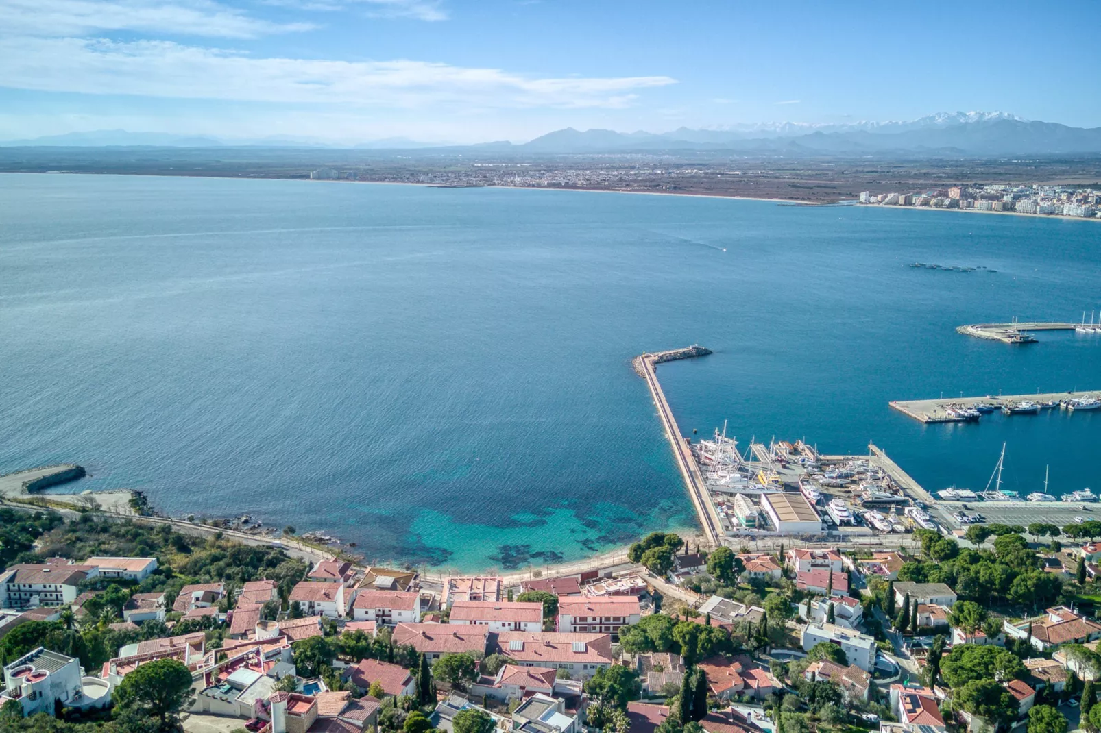 Almadrava Strand 2 Roses-Areas summer 20km