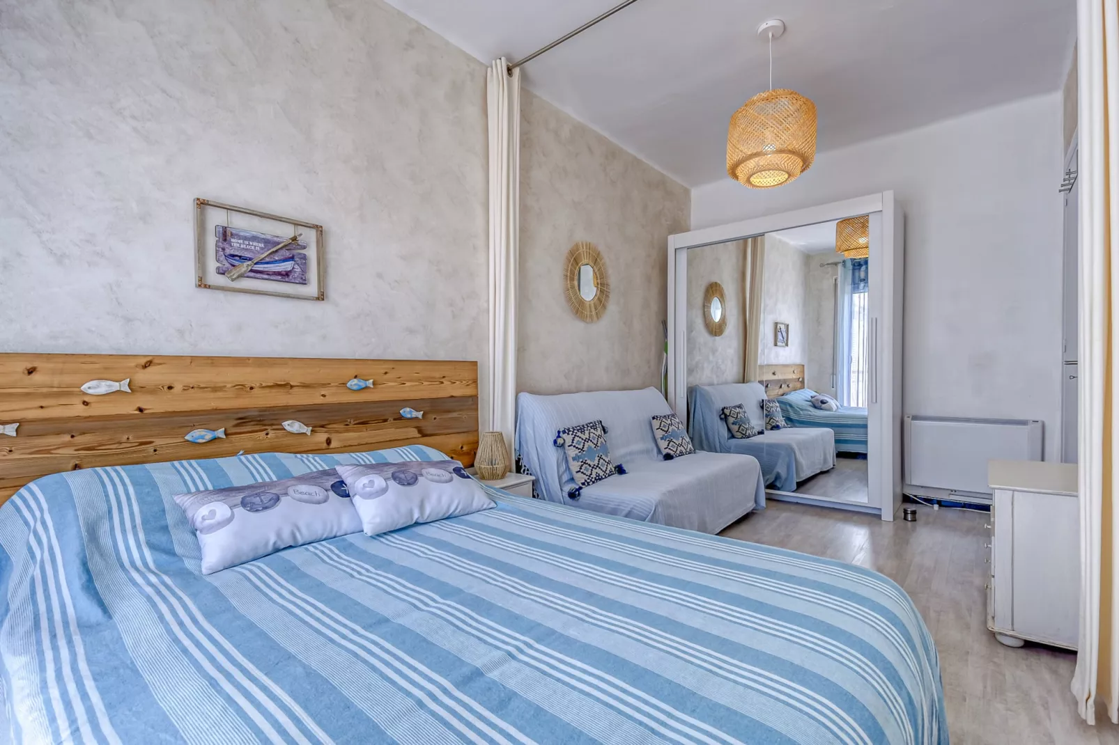 LAS OLAS 1C Roses-Schlafzimmer