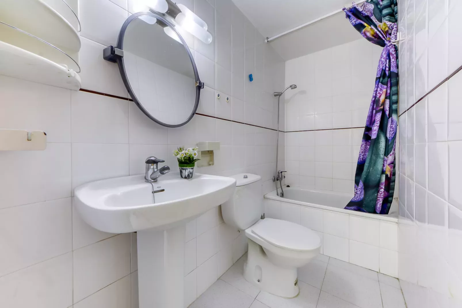 RESIDENCIAL ALMADRAVA 2 Roses-Bathroom