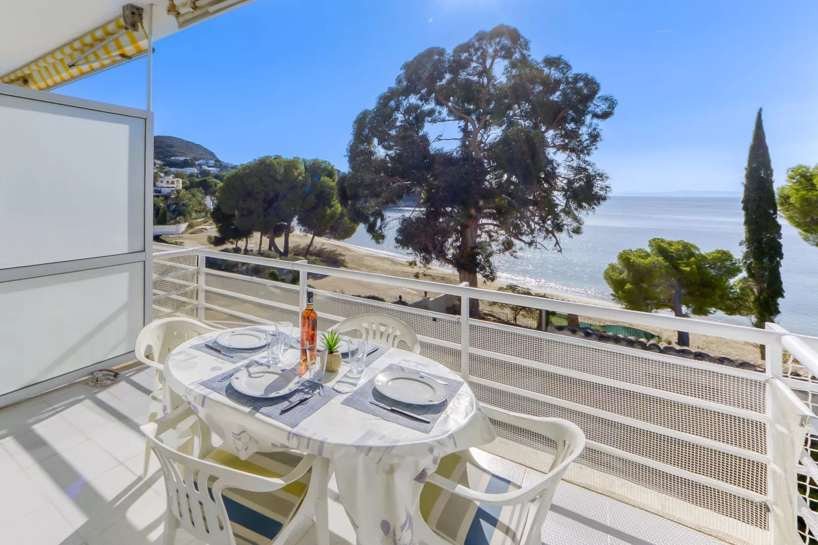 RESIDENCIAL ALMADRAVA 2 Roses-Terrace balcony