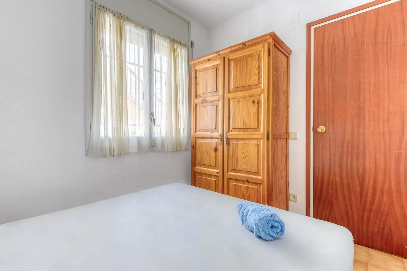 LA PLATJA  1F Roses-Chambre