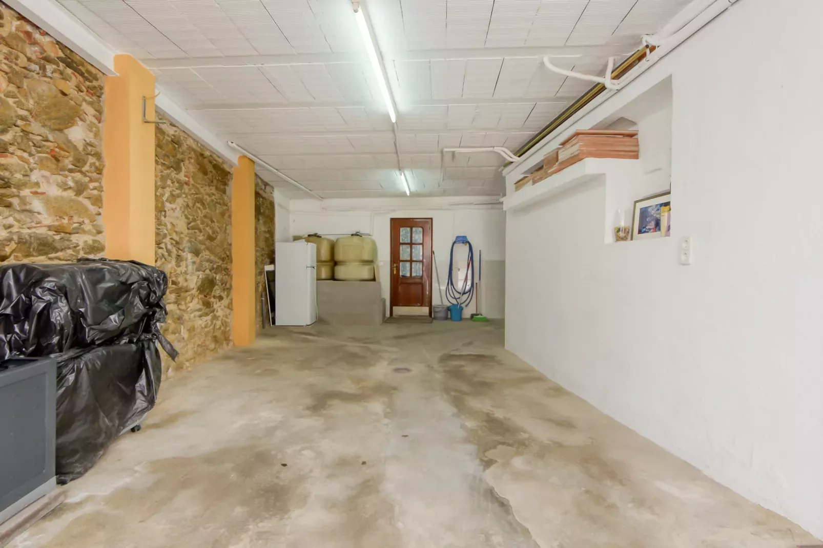 CASA PUIG ROM 40 Roses-Landing