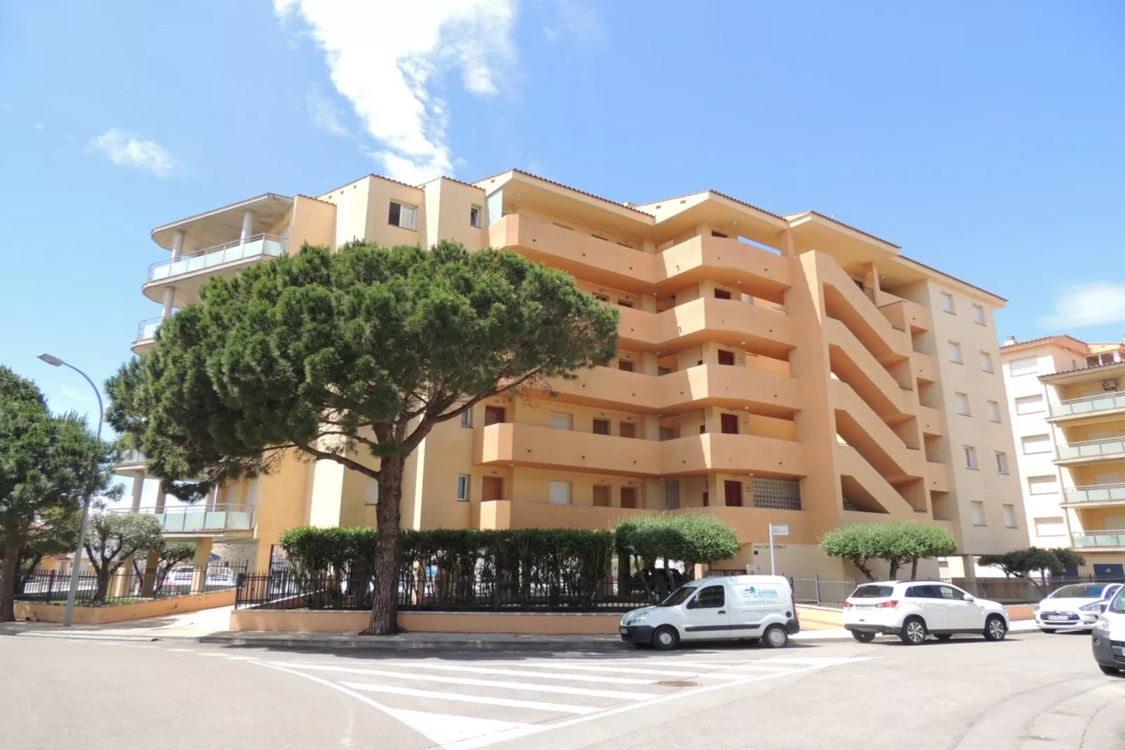 CAP MESTRAL 1A Roses - 10192177