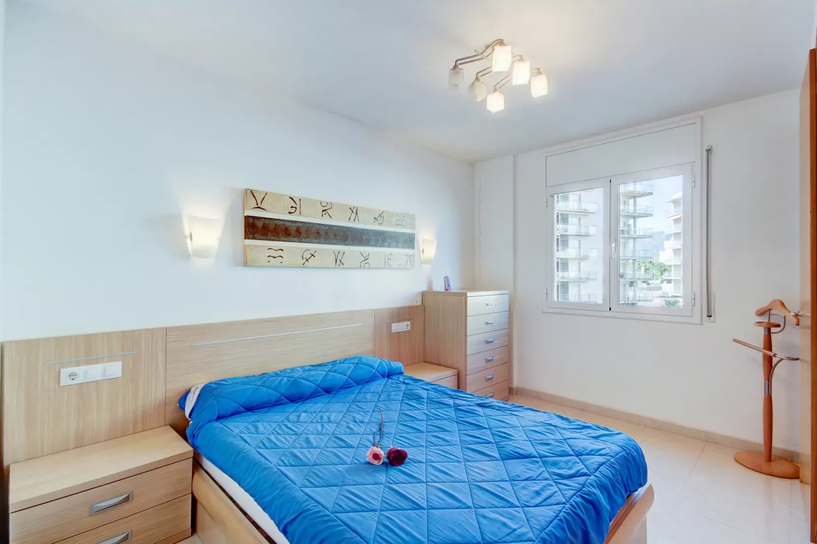 CAP MESTRAL 1A Roses-Schlafzimmer