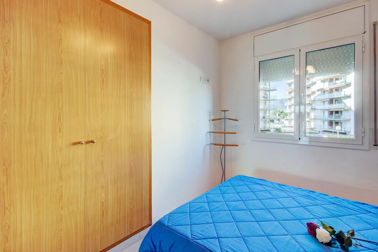 CAP MESTRAL 1A Roses-Schlafzimmer