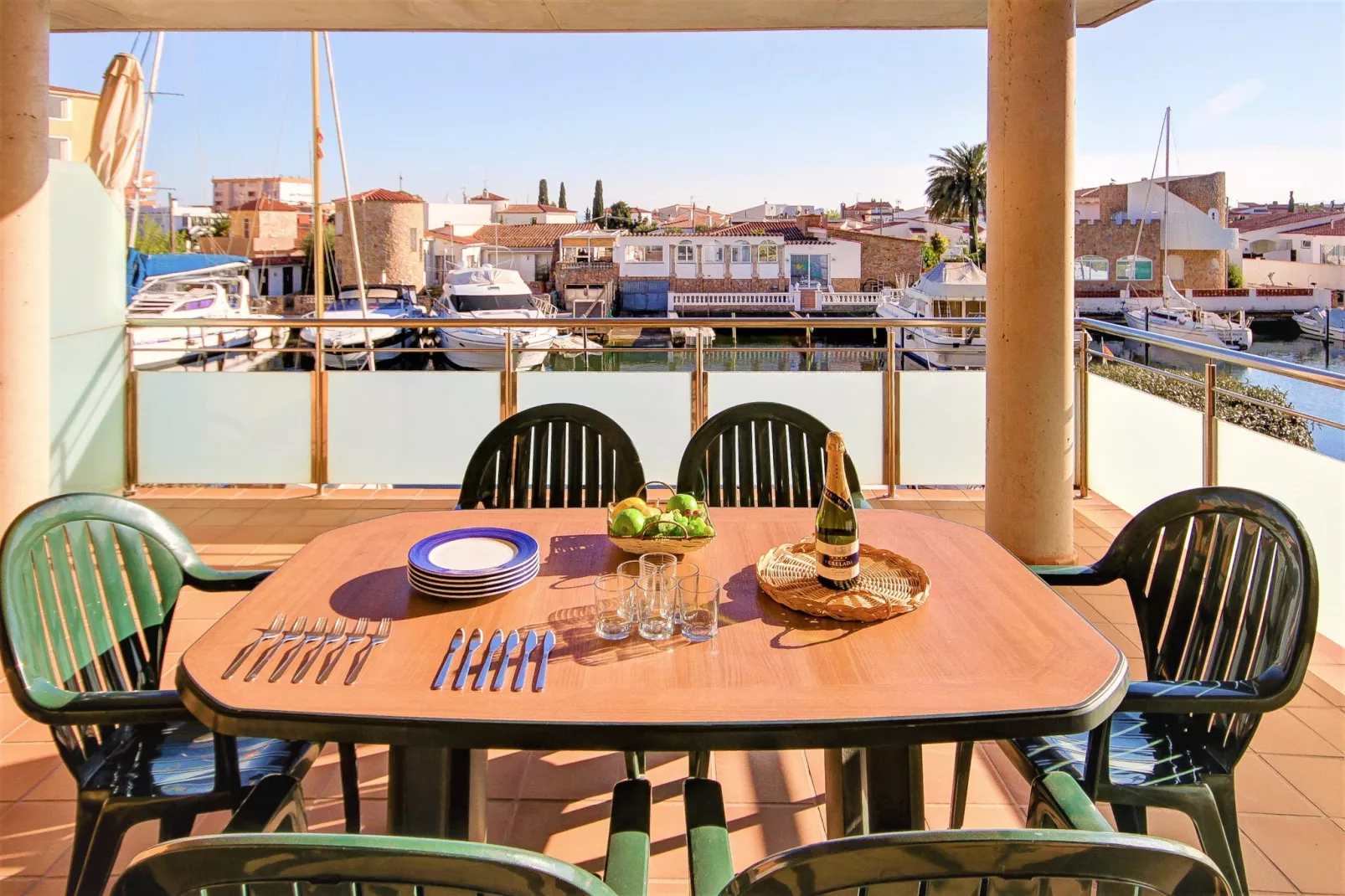 CAP MESTRAL 1A Roses-Terrassenbalkon